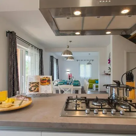 Ferienhaus Mit Pool Rakalj, Pula, Istrien, Kroatien Вилла Rakalj